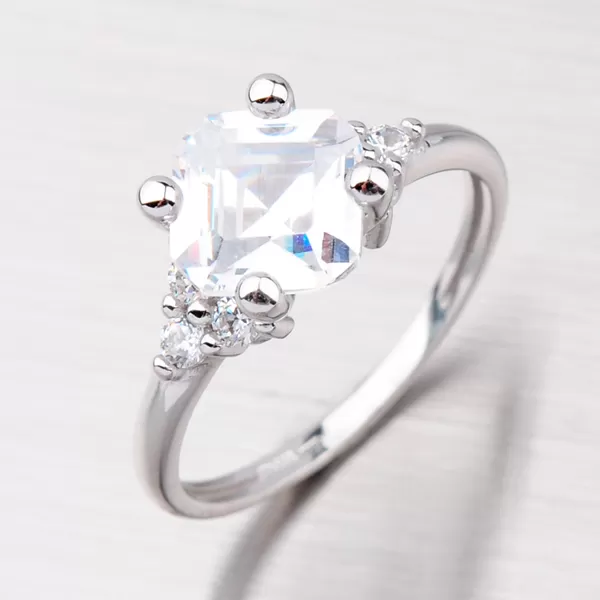 Přívěsek zlatý se zirkony GZ2311B