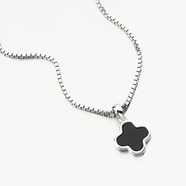 Stříbrný přívěsek čtyřlístek s onyxem PKL-3153